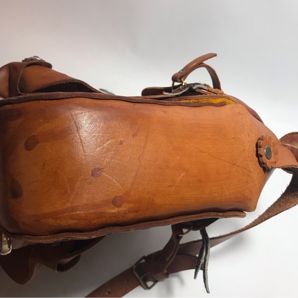 Vintage Rare Tan Stamped Hand Tooled Embossed Leather Saddle Top Shoulder Bag - Picture 16 of 16